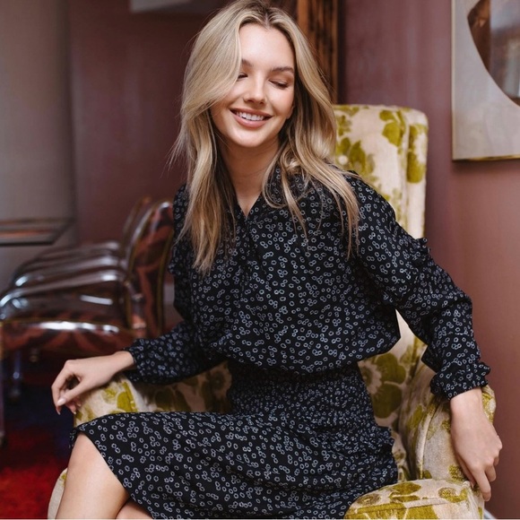 Yakira Bella Emily Smocked Waist Dress Ditsy Floral Modest Black and White XL - Picture 3 of 13